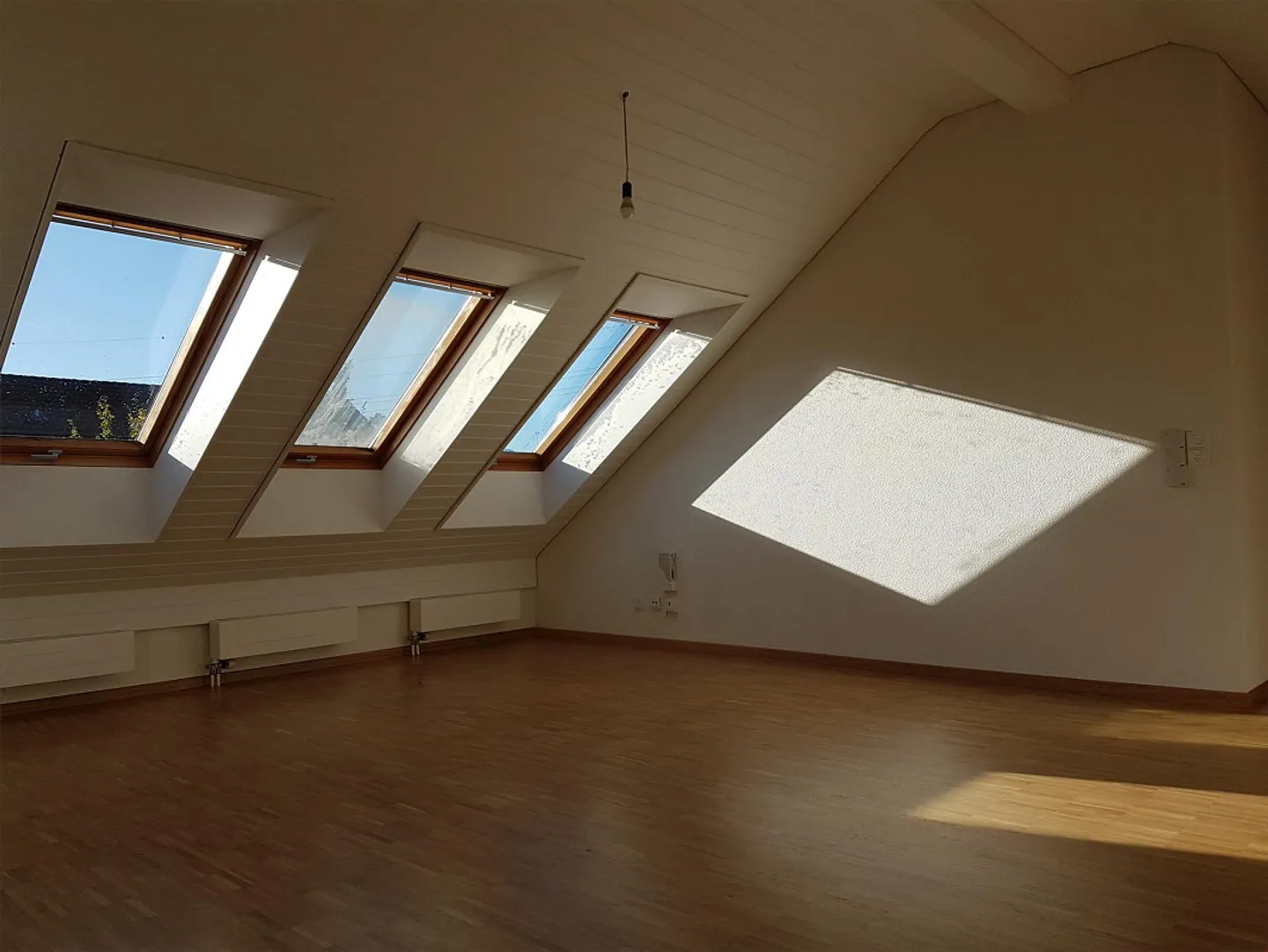 Appartement sous les combles de 2 1/2 pièces - Photo 7 sur 11