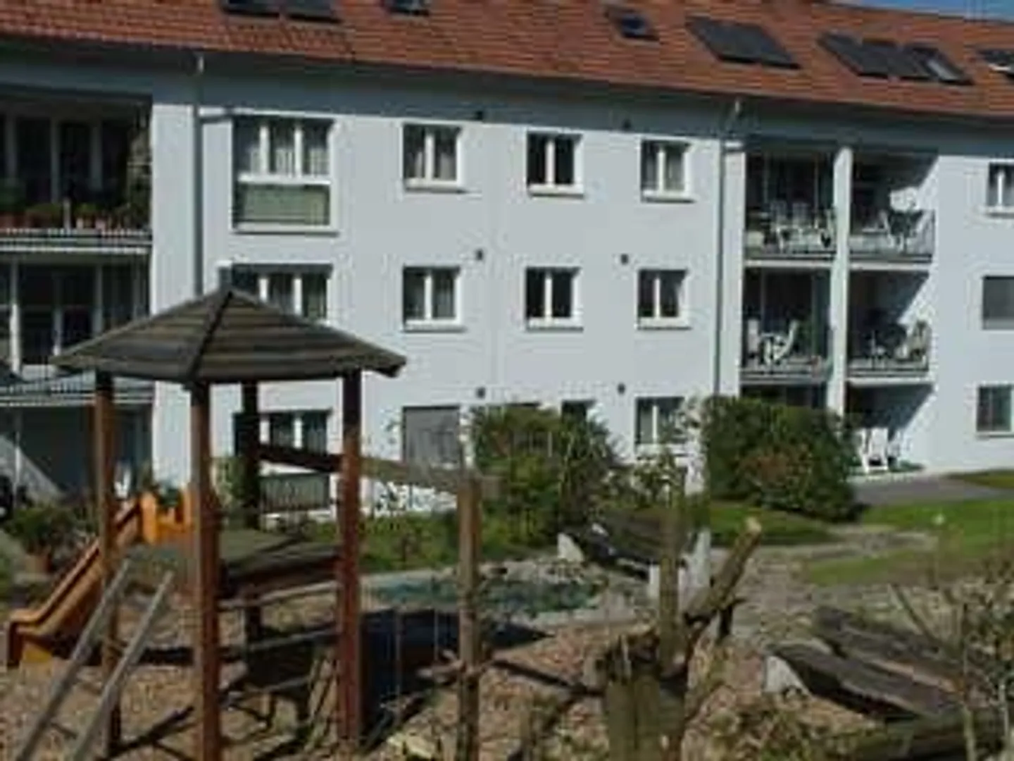 Appartement sous les combles de 2 1/2 pièces - Photo 1 sur 11