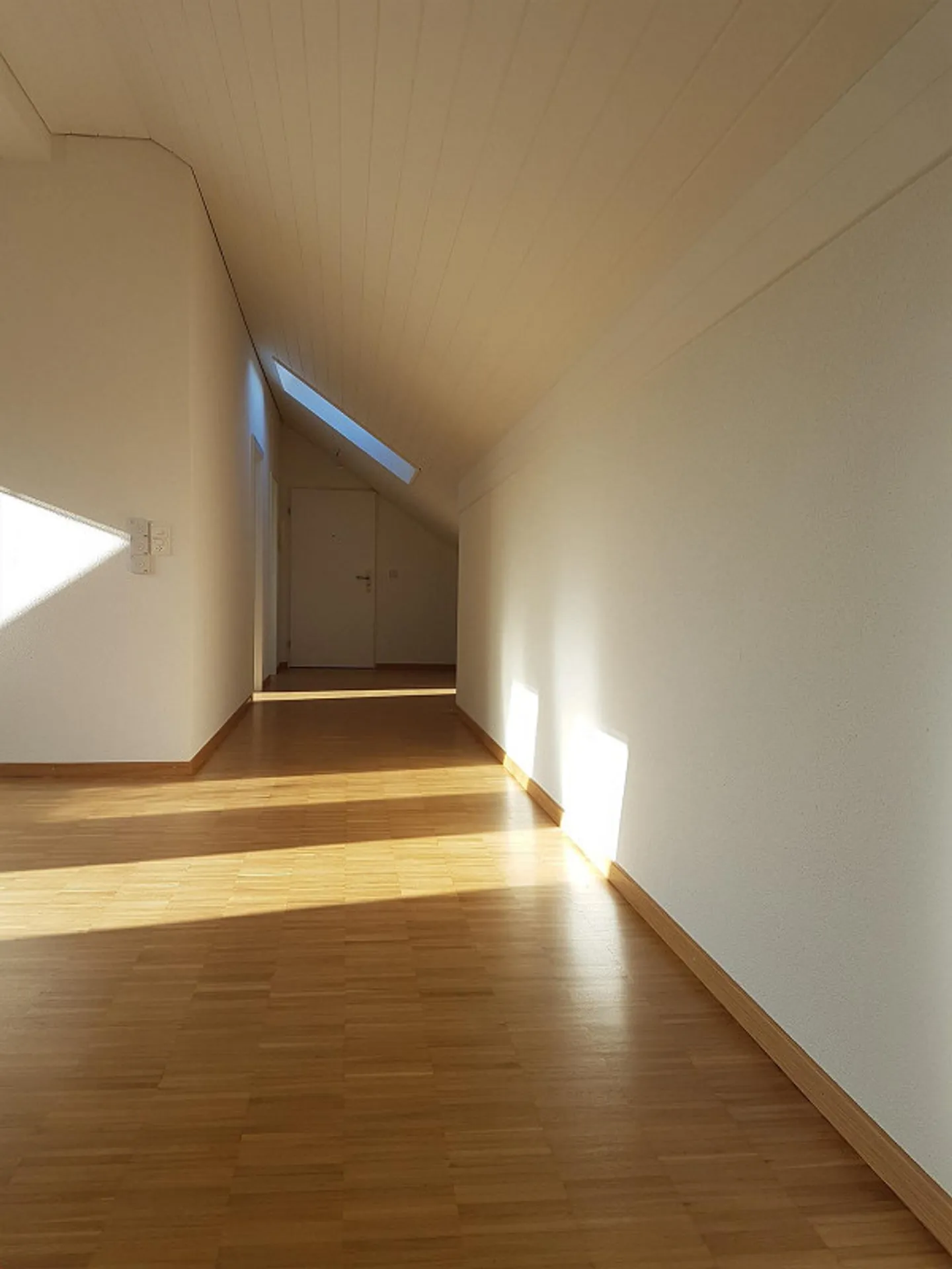 Appartement sous les combles de 2 1/2 pièces - Photo 8 sur 11