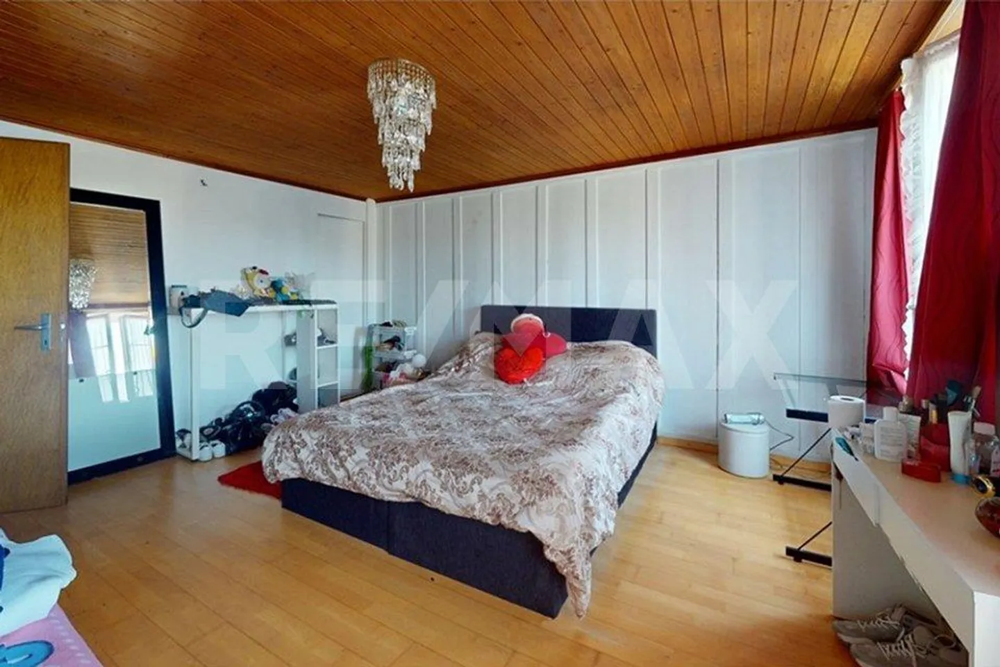 Charming farmhouse with two apartments, large garden and many... - Photo 8 of 13