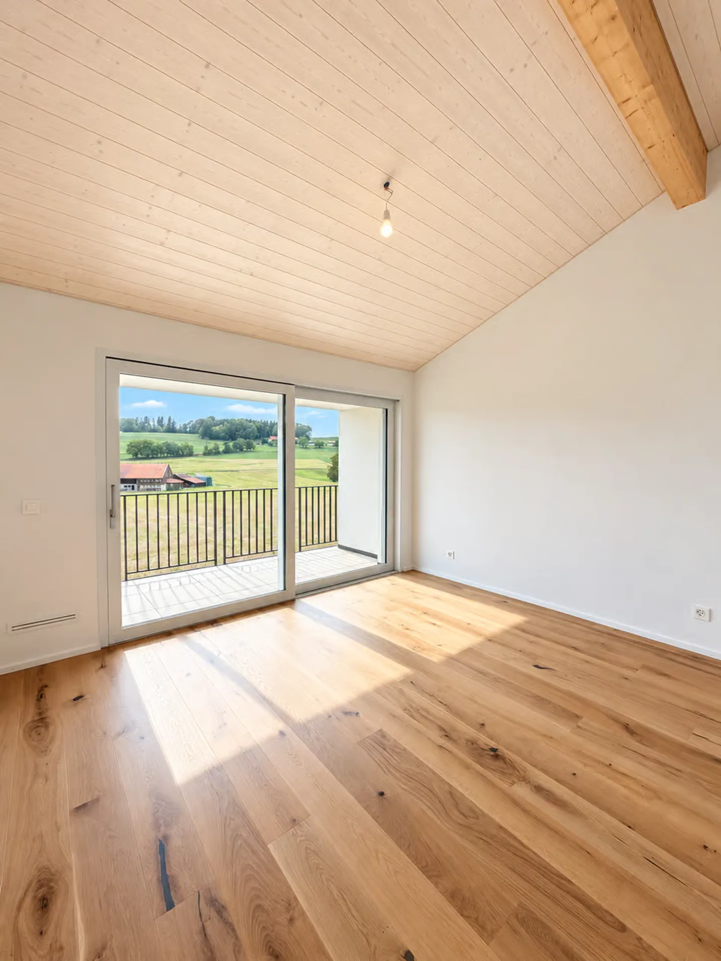 VILLA NUOVA 6.5 STANZE - 5 CAMERE - DISPONIBILE IMMEDIATAMENTE - Foto 6 di 9