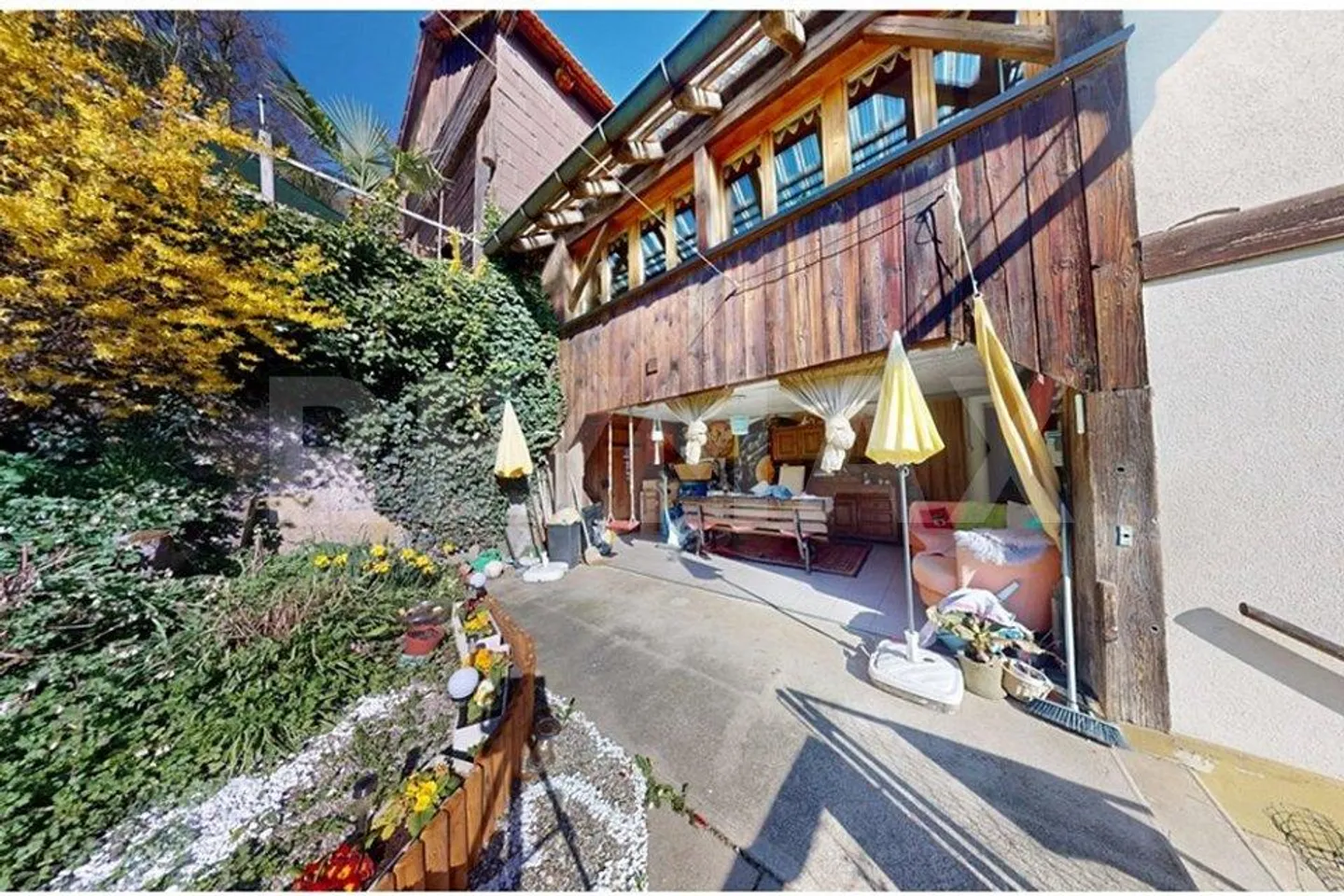 Charming farmhouse with two apartments, large garden and many... - Photo 13 of 13