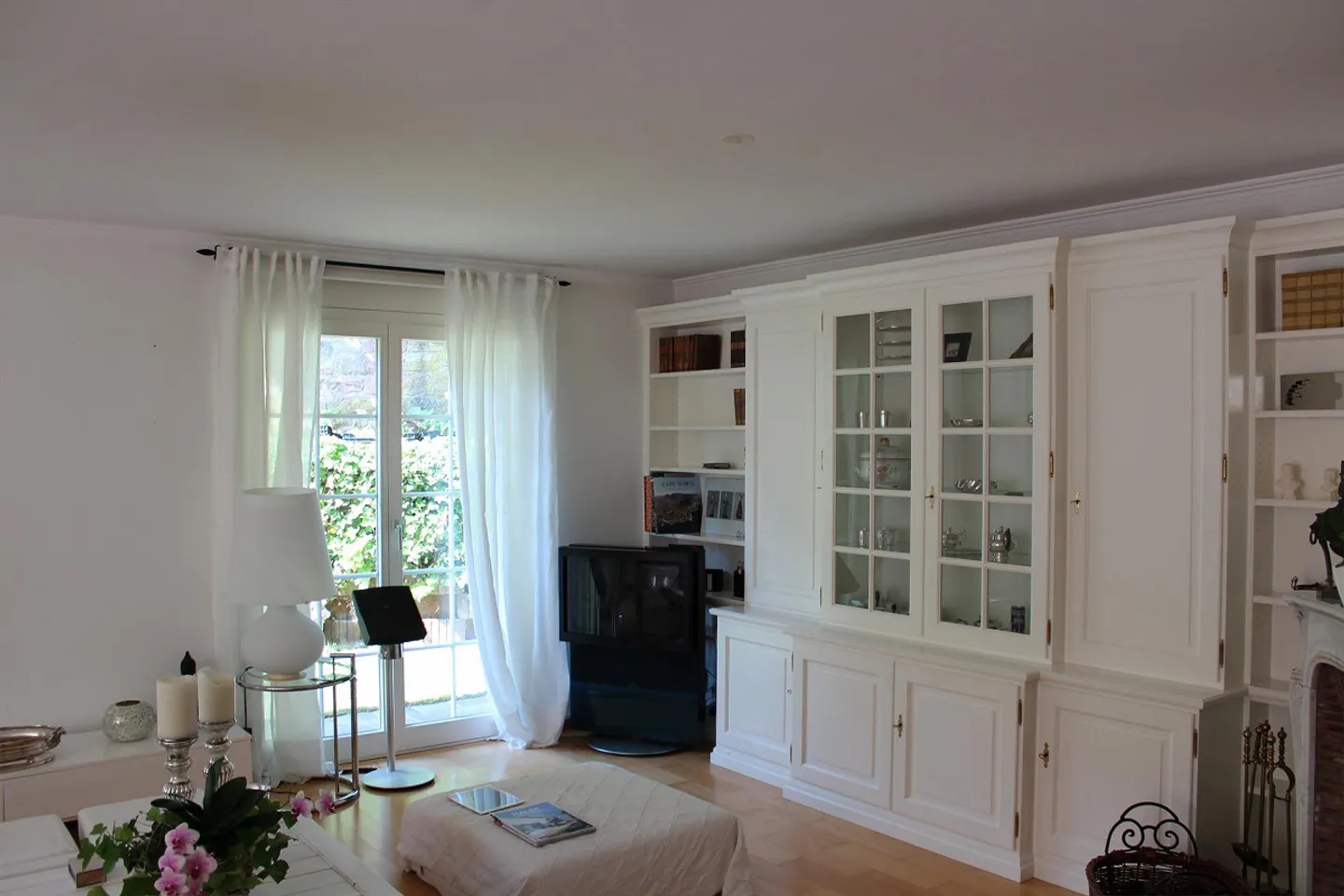 Exklusives Einfamilienhaus mit 6,5 Zimmern, Garten und Pool in Riehen - Foto 5 von 15