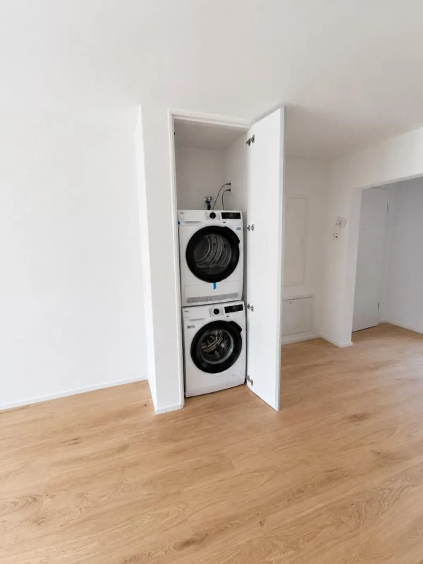 Prima occupazione dopo ristrutturazione completa - Foto 3 di 10