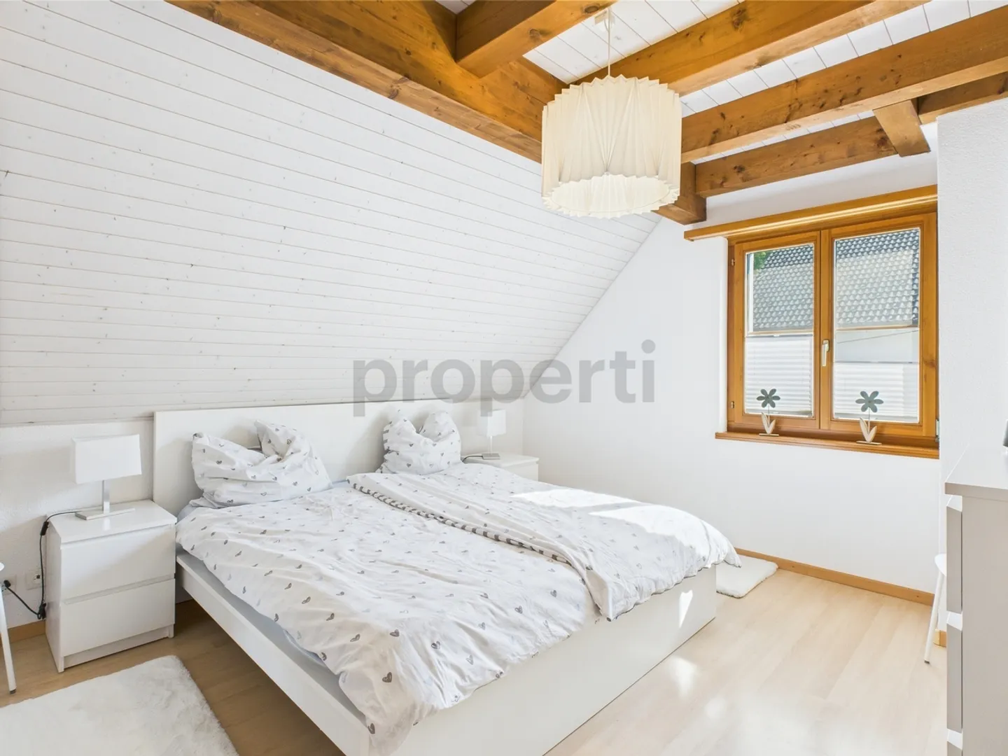 Exquise appartement en attique de 3,5 pièces avec balcon dans la verdure à Siglistorf - Photo 5 sur 12