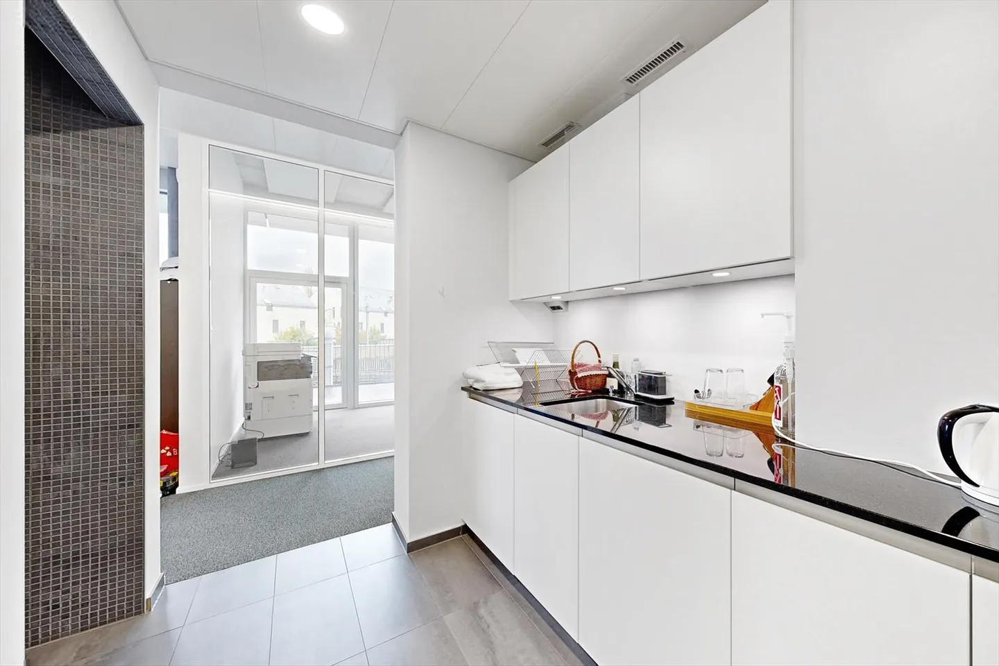 Surface de bureaux idéalement située à Pully! - Photo 8 sur 11