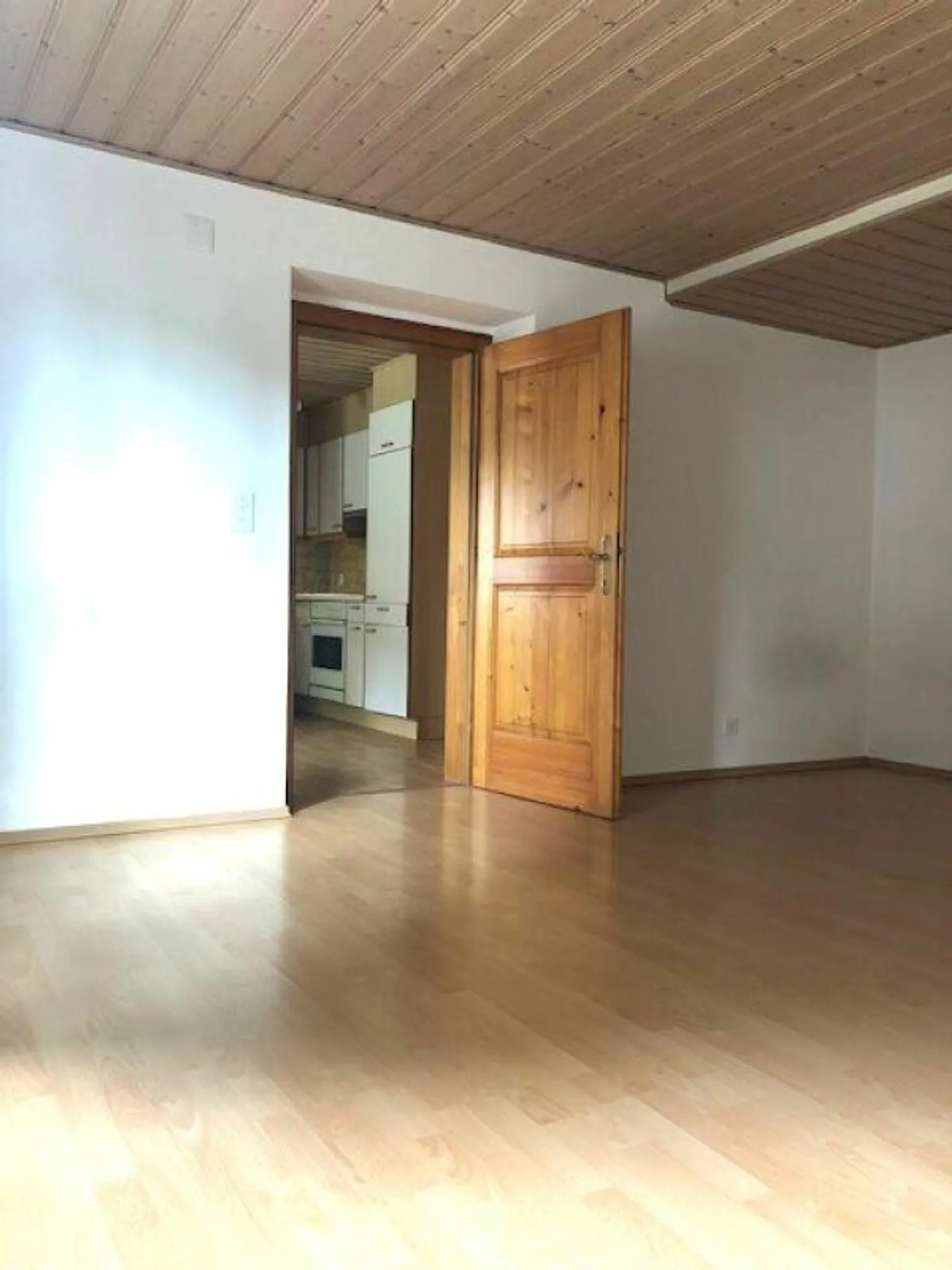 1.5-room apartment for rent - Photo 3 of 8