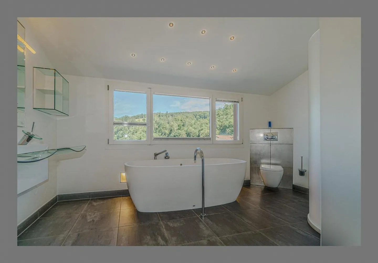 Moderno appartamento duplex di 4,5 stanze in affitto a Hölstein - Foto 7 di 13