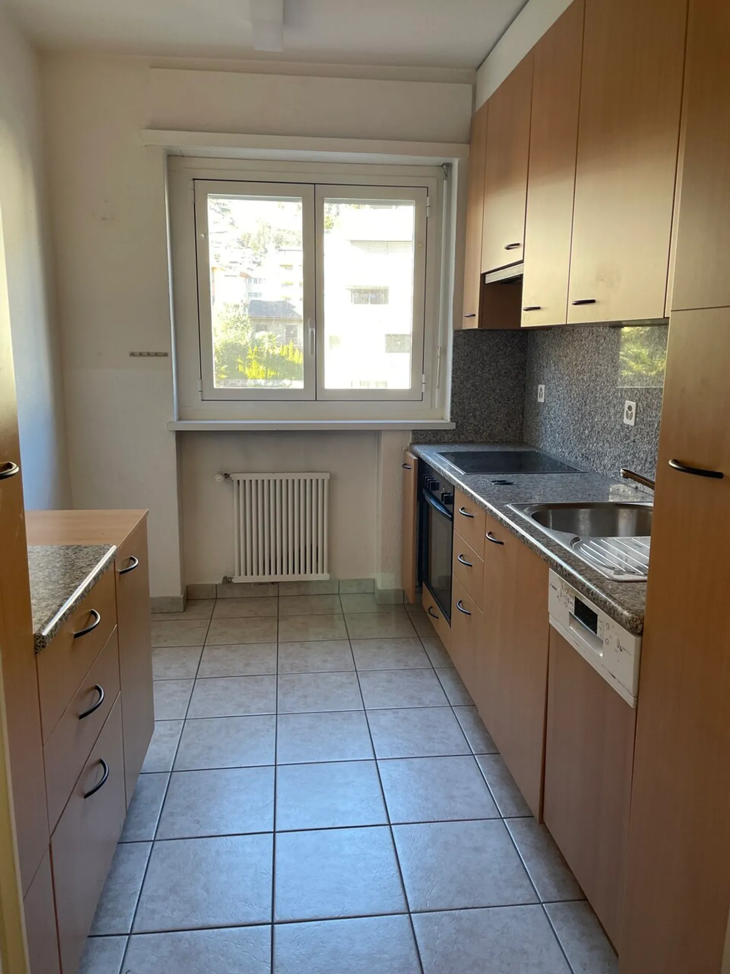 MINUSIO, Affittiamo 2½ locali con vista lago - Foto 3 di 6