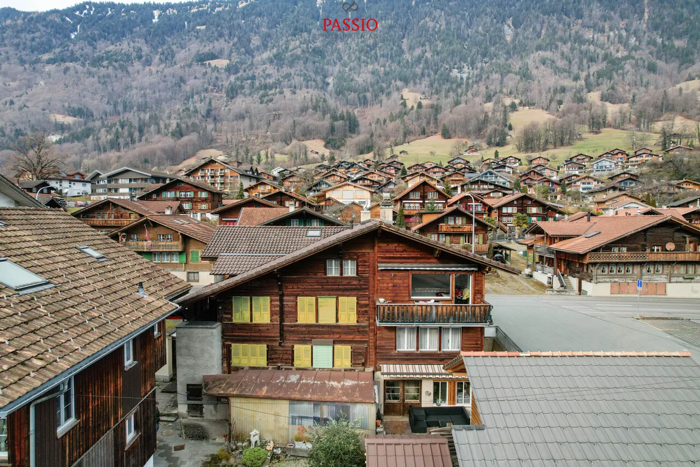 Maison semi-détachée de 7,5 pièces avec vue sur le lac et potentiel - Photo 31 sur 34