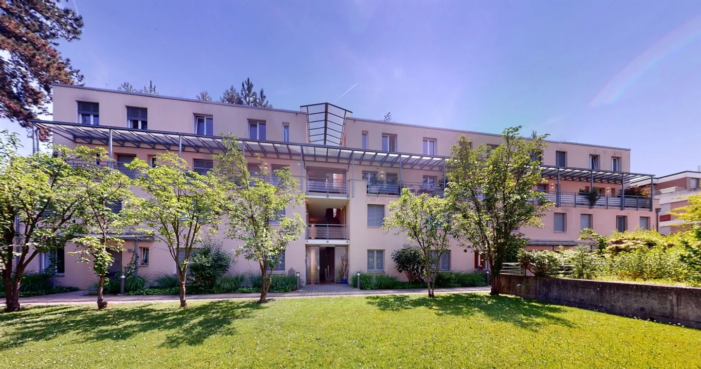 Charmante Maisonette in Riehen - Foto 1 von 8