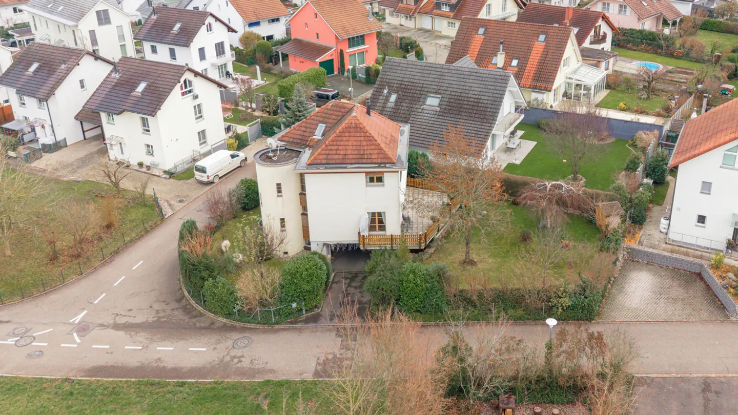 Belle maison individuelle de 4,5 pièces avec carport et grand jardin - Photo 20 sur 25