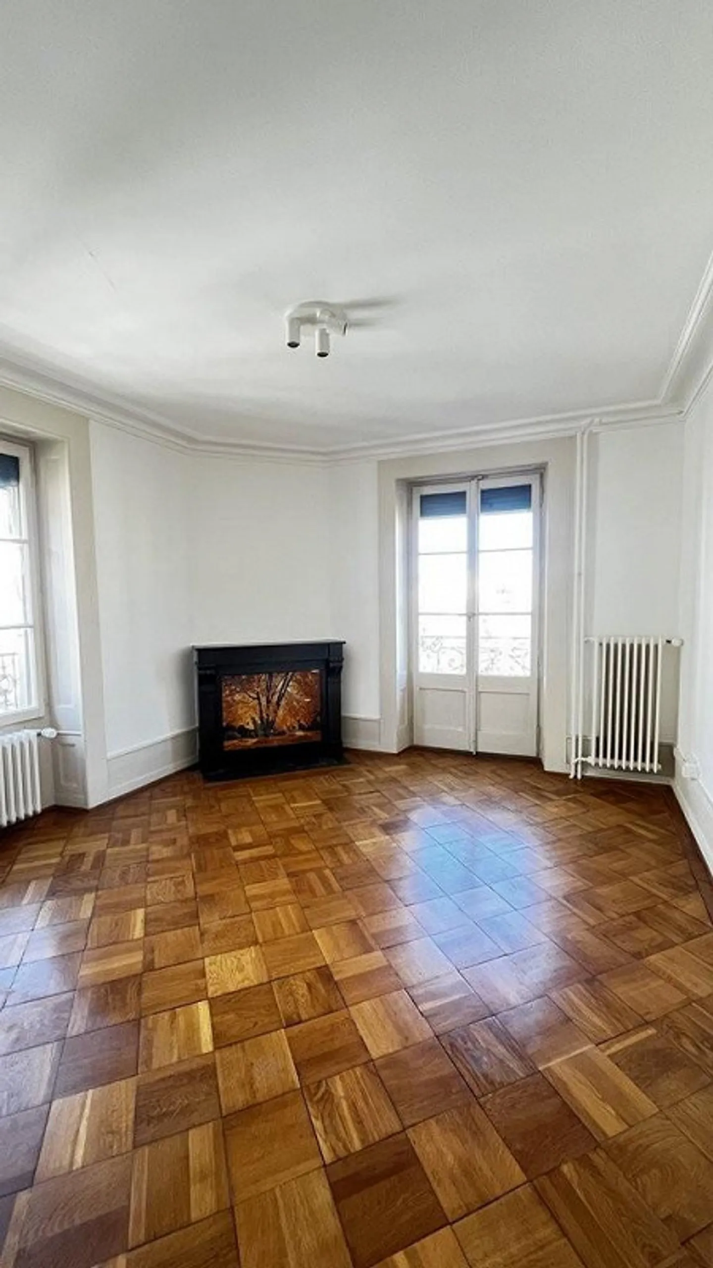 Appartement avec 3,5 pièces - près de la gare et du tram - Photo 2 sur 10