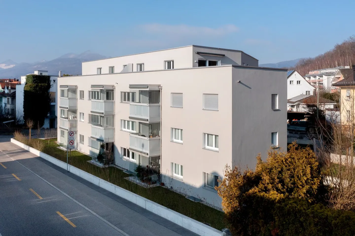 Modern 3.5-room apartment on the ground floor - Photo 1 of 10