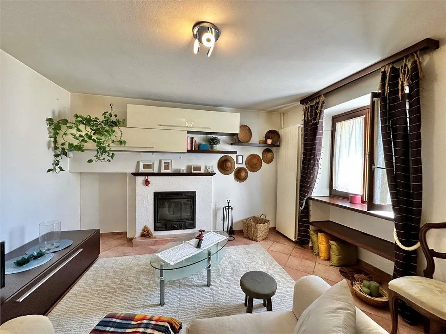 Un CURIO immerso nella natura - Duplex con 2,5 stanze - Foto 2 di 13
