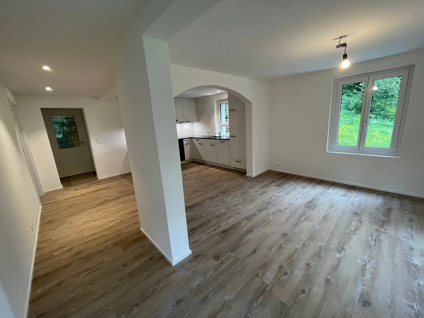 Appartement 3.5 pièces au rez-de-chaussée - Photo 3 sur 4