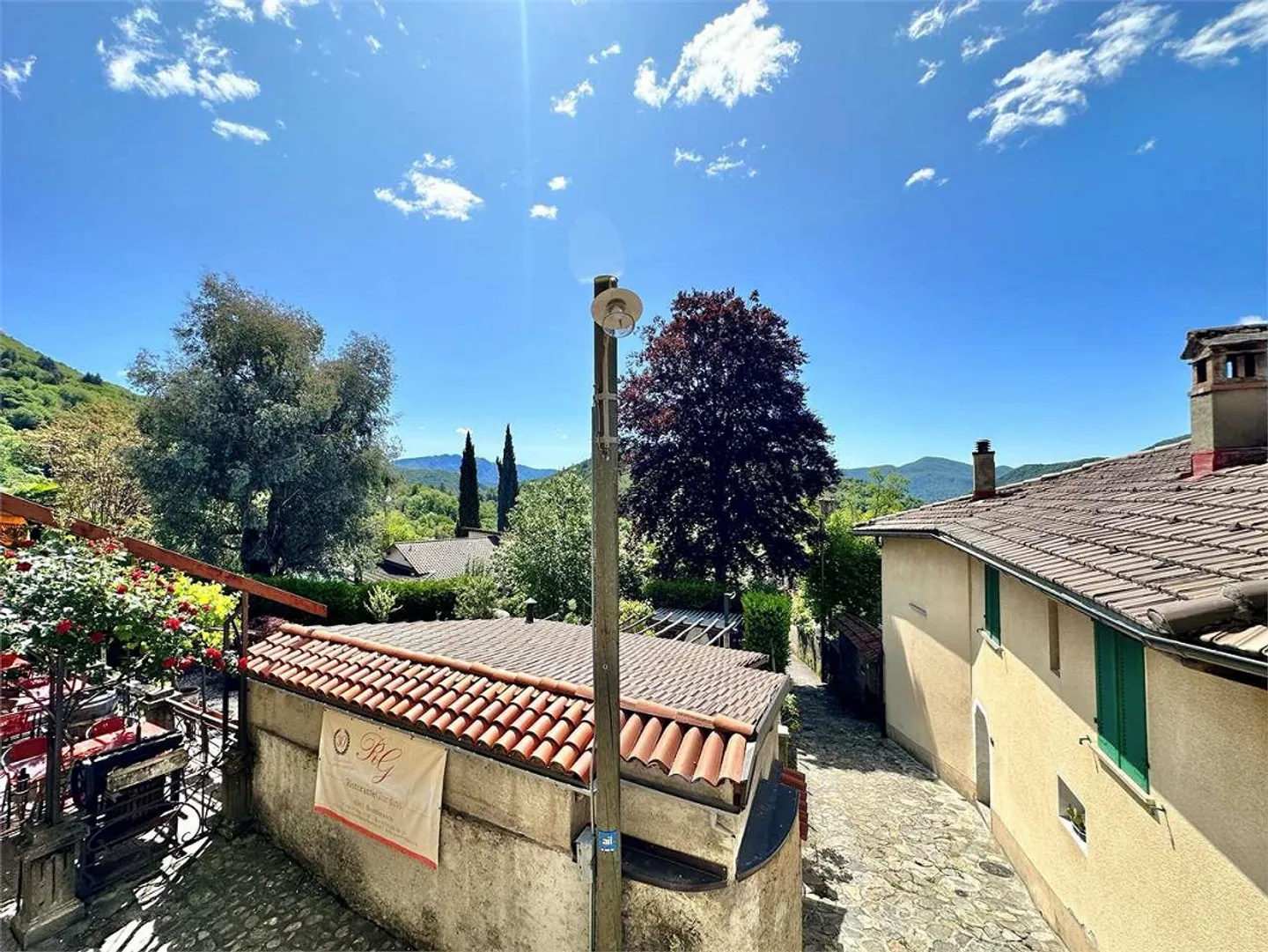 Un CURIO immerso nella natura - Duplex con 2,5 stanze - Foto 11 di 13