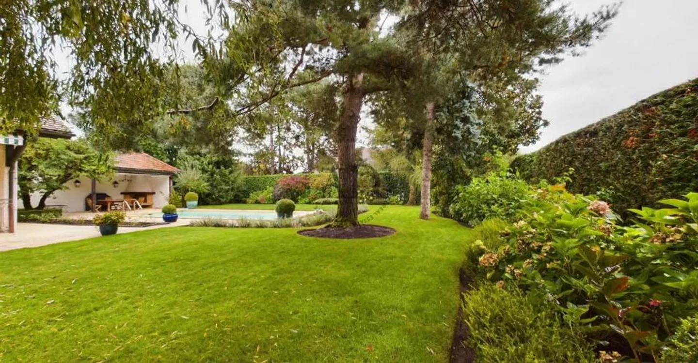 Einfamilienhaus mit Schwimmbad - Foto 6 von 7