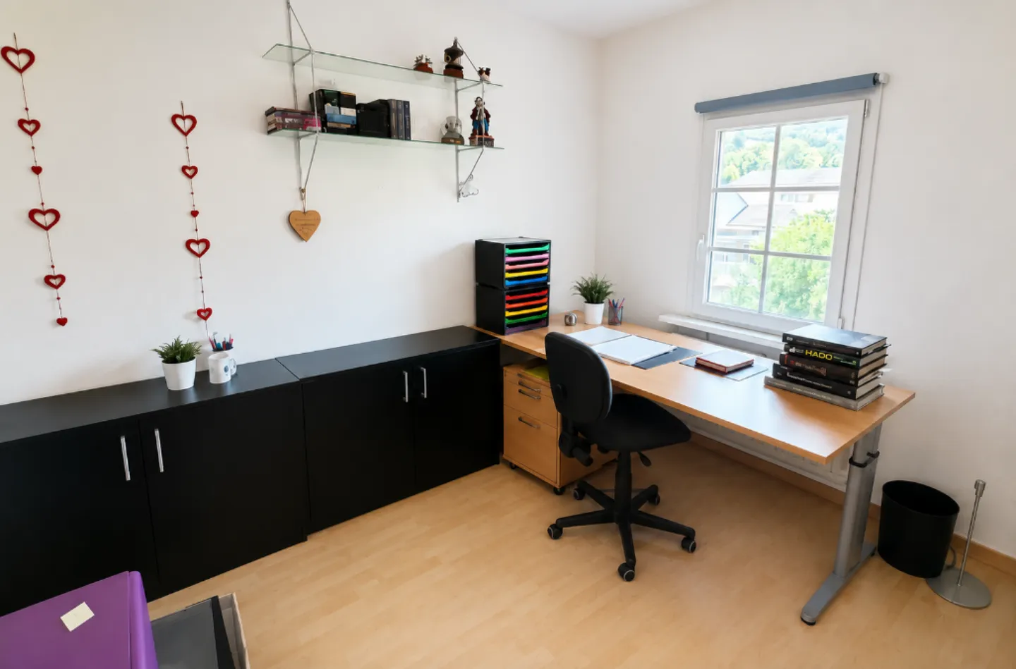 Maison familiale semi-détachée spacieuse avec jardin, garage et potentiel d'aménagement - Photo 4 sur 20