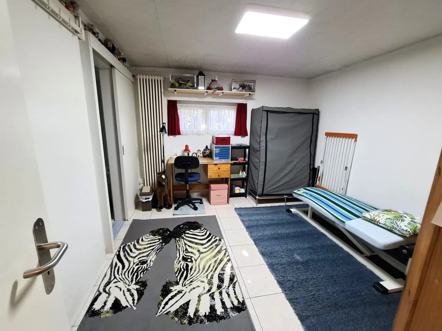 Single-family house with 4.5 rooms in Cadenazzo - Space and comfort in a central location - Photo 11 of 13