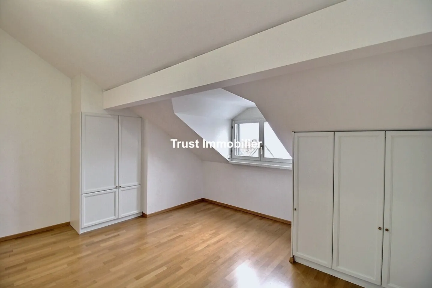 5005. Exklusiv - Penthouse in erster Reihe am See in Villeneuve - Foto 14 von 18