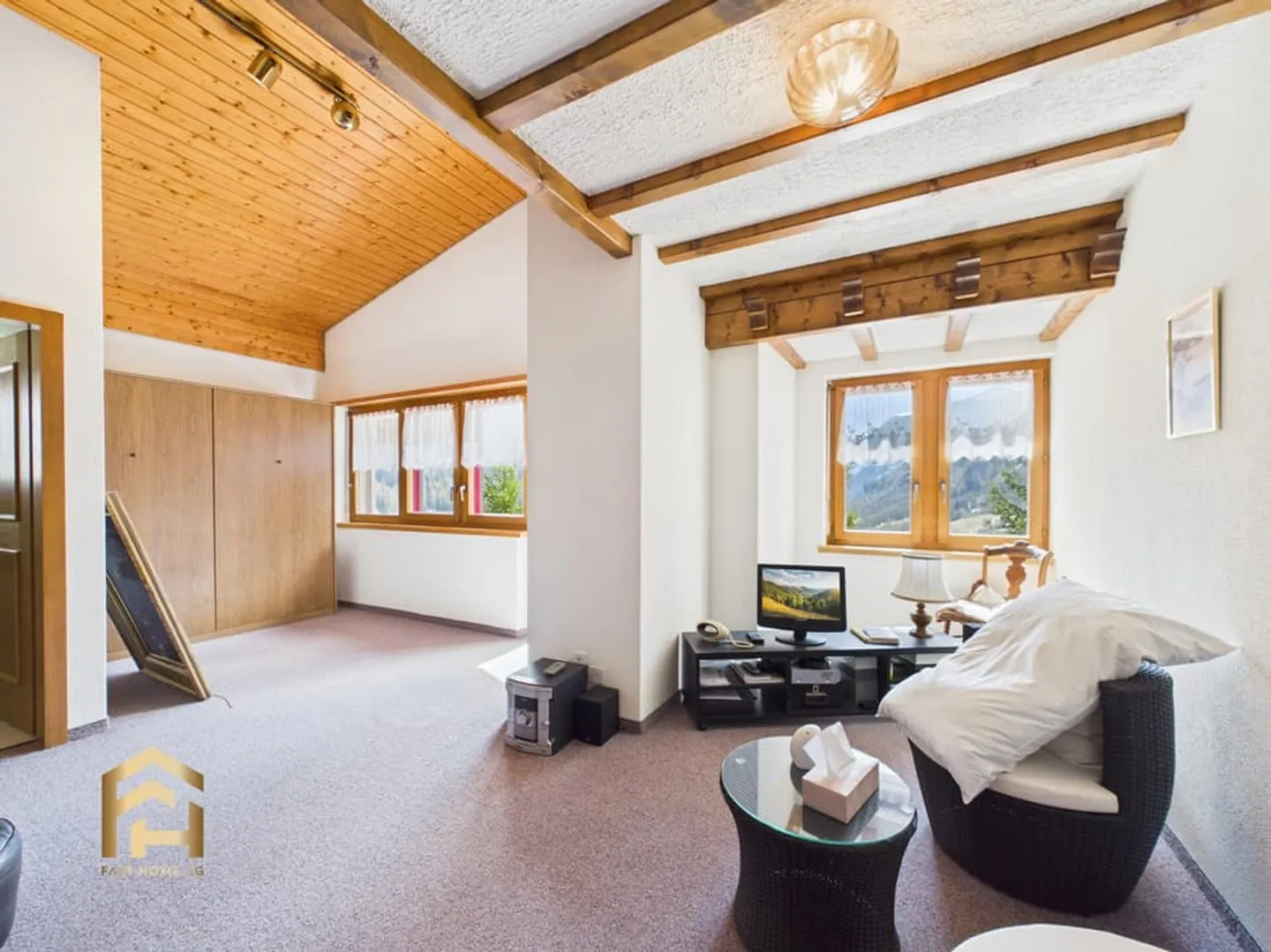 Grosszügige Villa mit Wellnessbereich - Foto 11 von 13