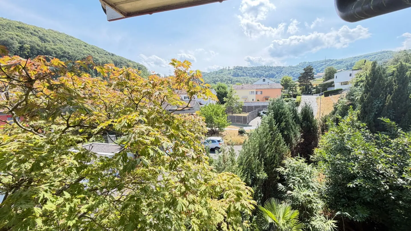 Maison familiale semi-détachée spacieuse avec jardin, garage et potentiel d'aménagement - Photo 12 sur 20