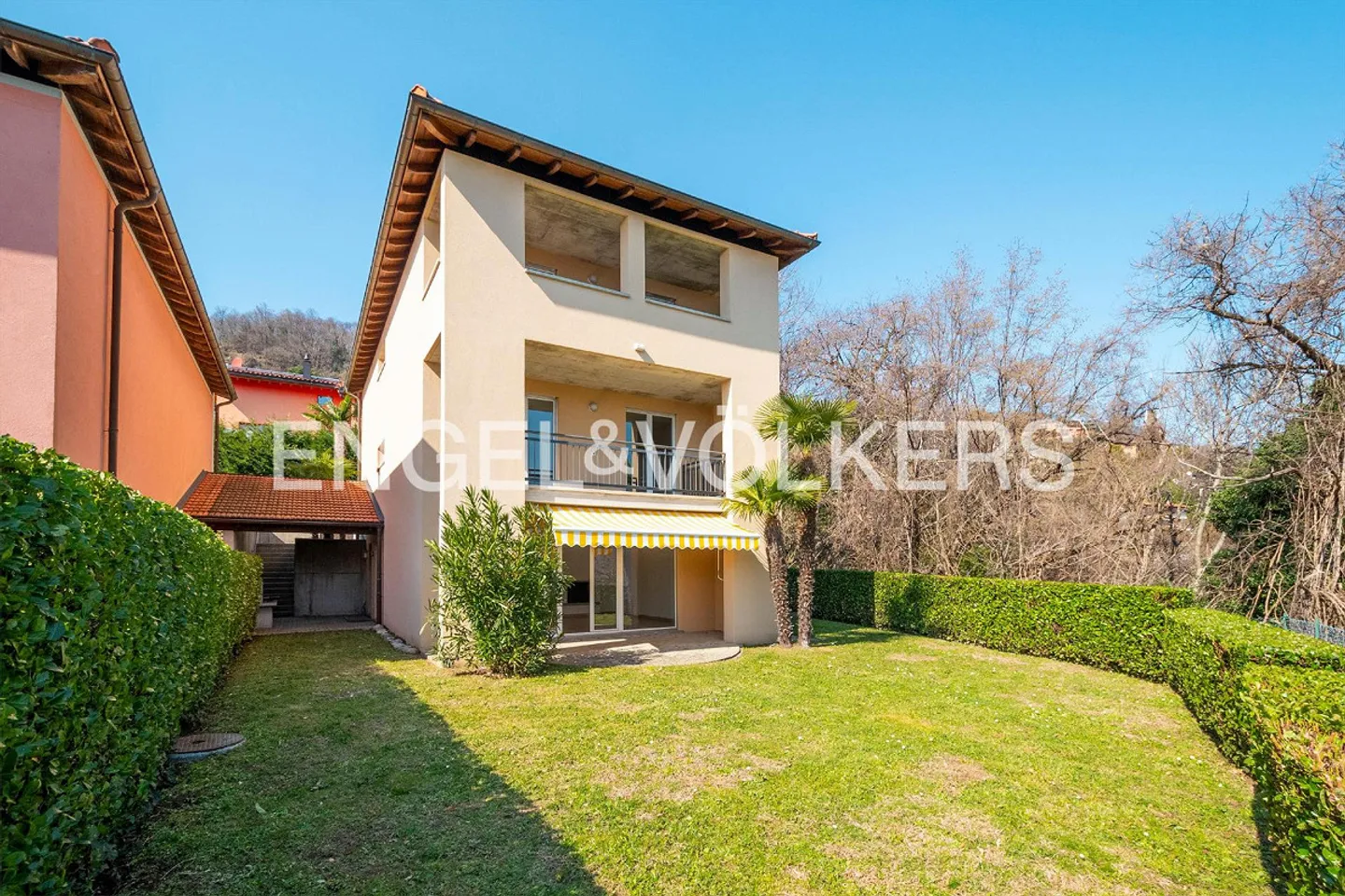 Casa con giardino in posizione tranquilla - Foto 1 di 13