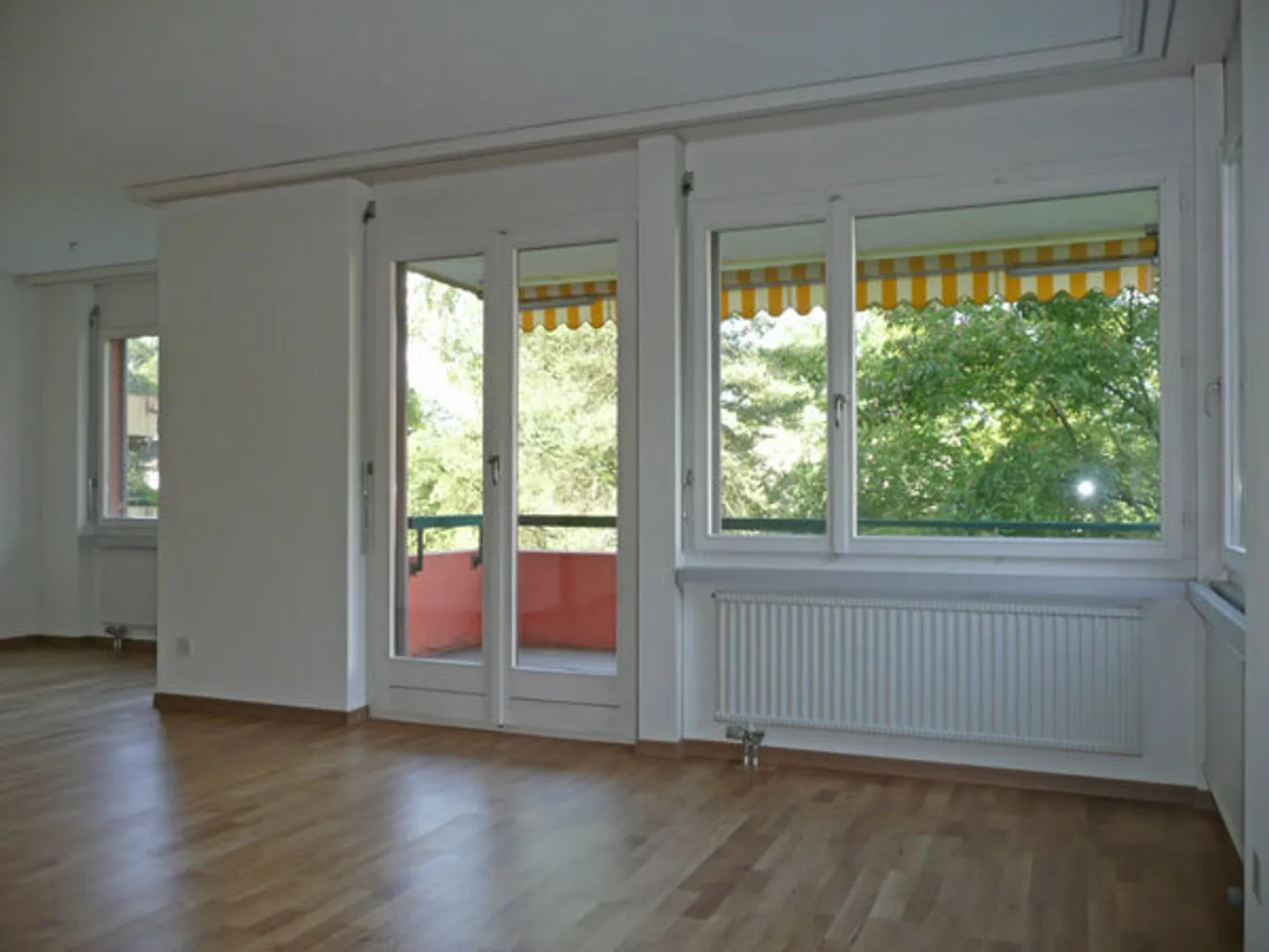 Living on the beautiful Gold Coast (limited until 31.08.2026) - Photo 3 of 6