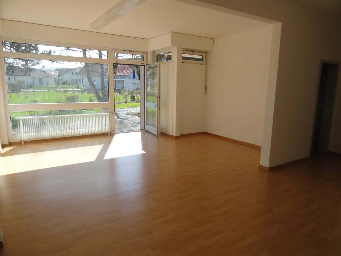 Spazio commerciale al piano terra di circa 45 m2 - Foto 4 di 9