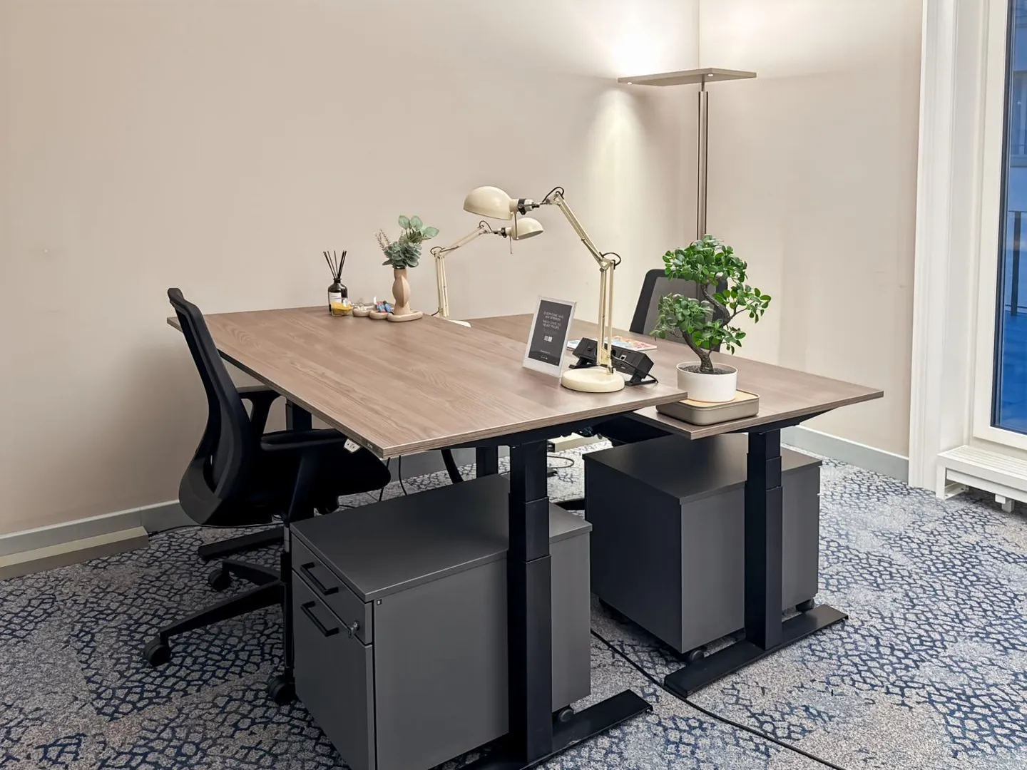 Privater Büroraum für 10 - Foto 8 von 10