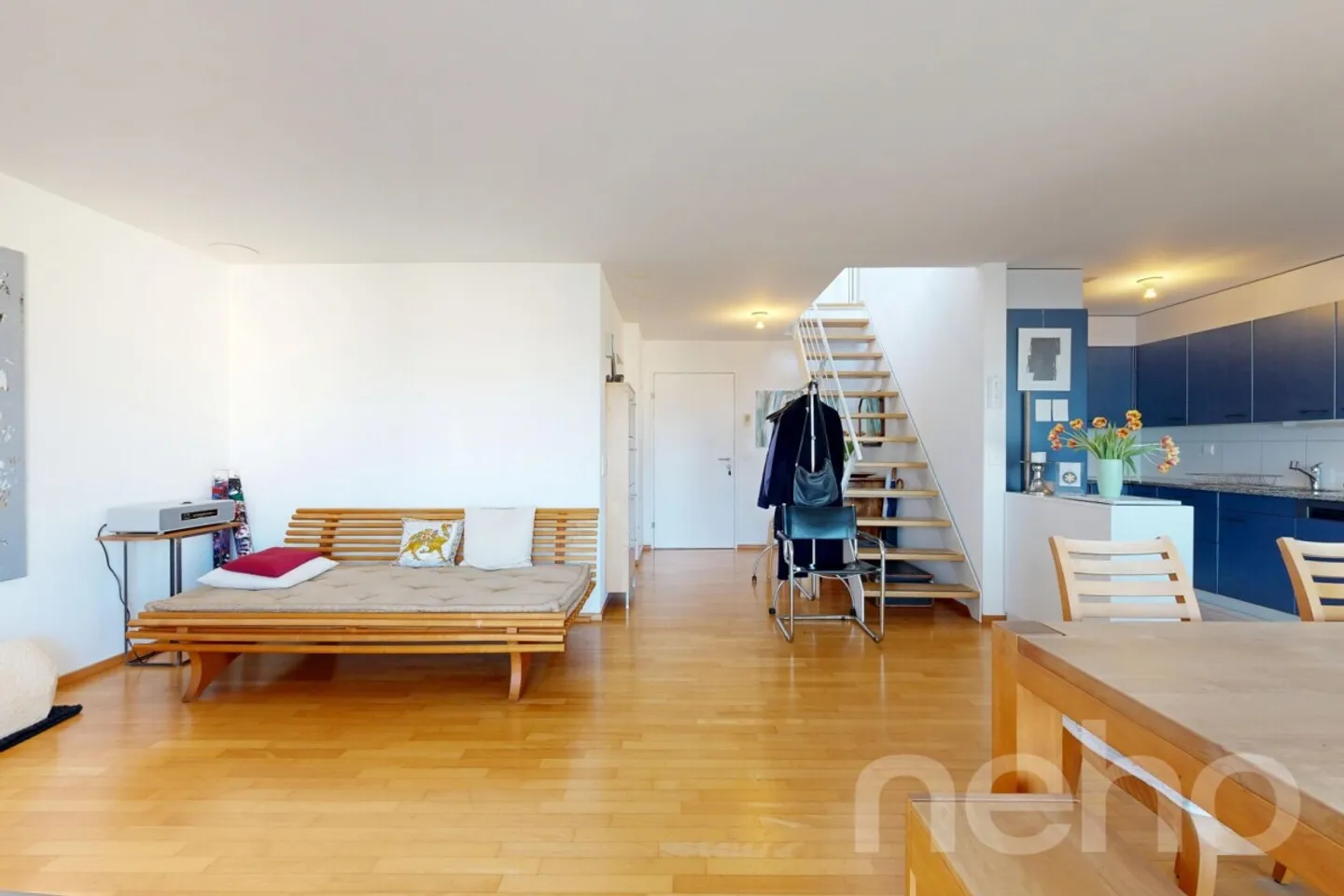 Appartement Duplex 3.5 pièces avec grande terrasse et balcon - Photo 3 sur 12