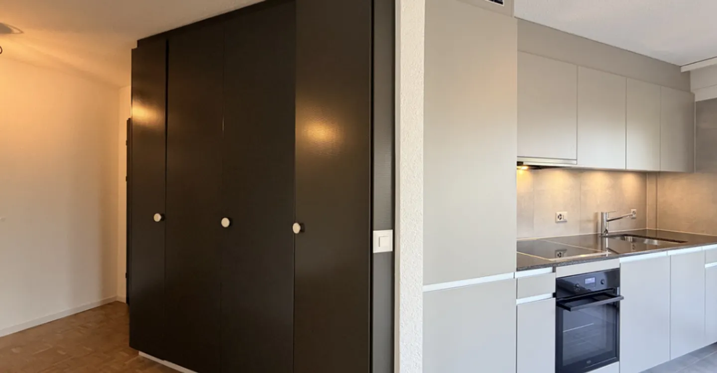 3,5 Zimmer mit Balkon renoviert - Clos 6 - Foto 3 von 6