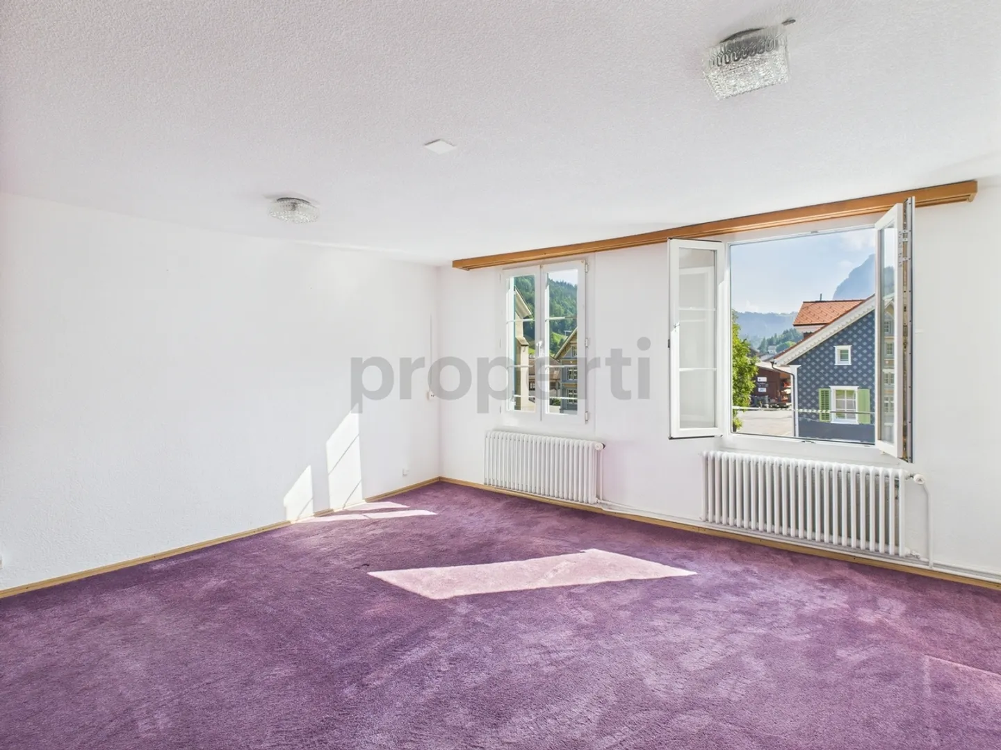 Grosszügige 2.5-Zimmer Wohnung in Alpthal - Foto 4 von 7