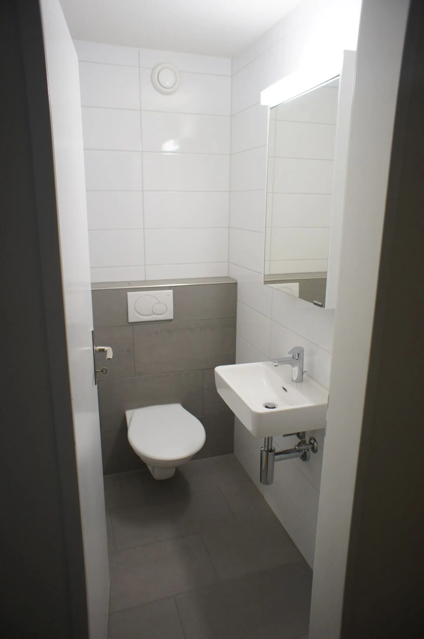 Vie moderne avec vue sur le lac ! - Photo 8 sur 12