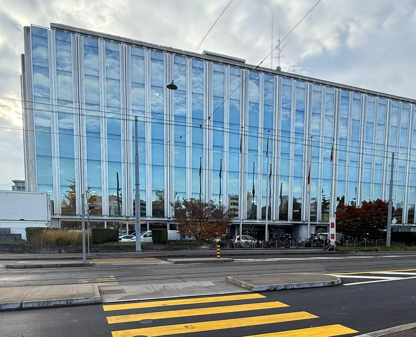 27 m2 offices with included services and shared facilities - 5th floor - Photo 2 of 2