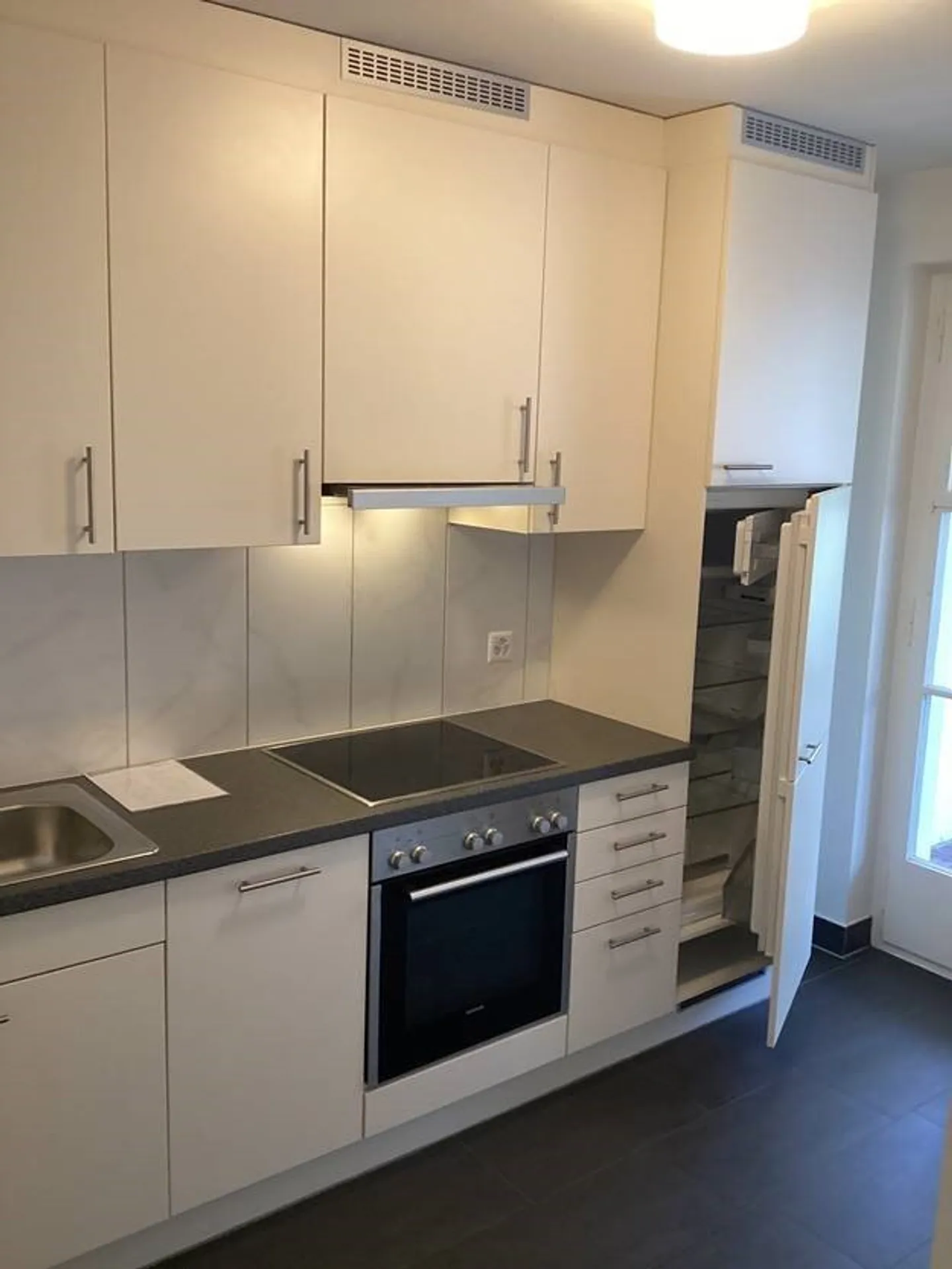 Great apartment in a central location! - Photo 5 of 6