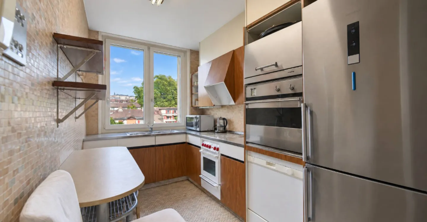 A prestigious address - A property to reinvent with an independent studio - Photo 7 of 9