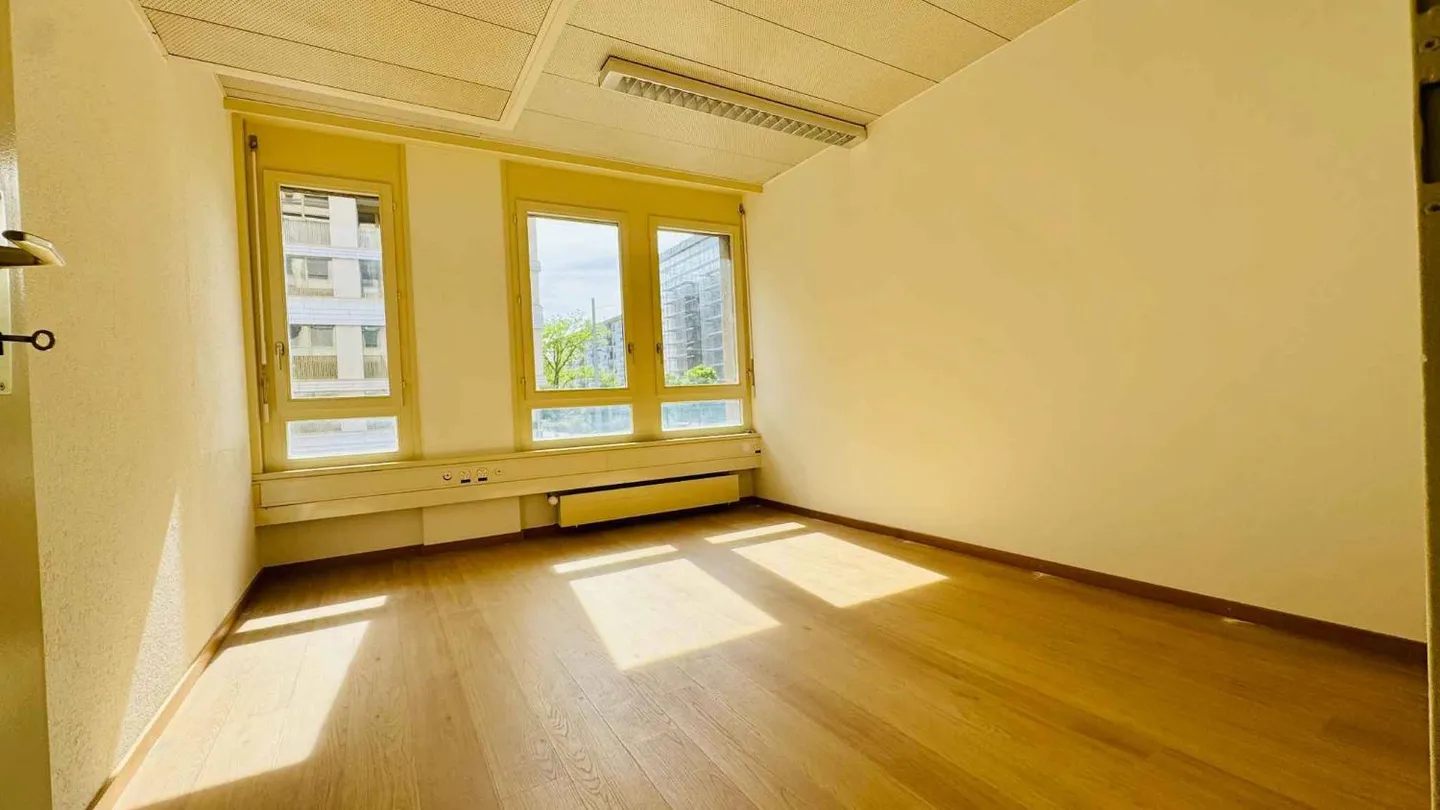 9-Zimmer-Büro - Foto 7 von 13