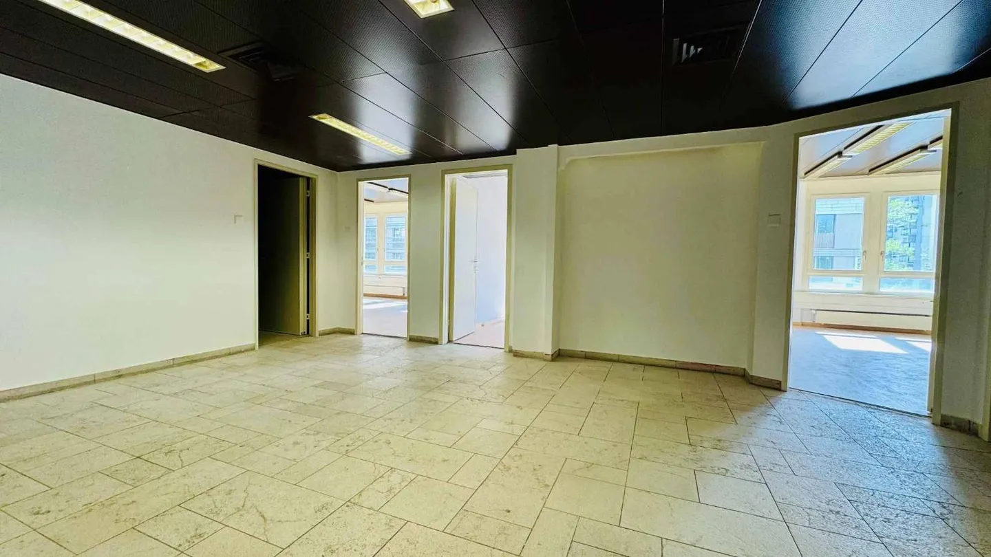 9-Zimmer-Büro - Foto 8 von 13