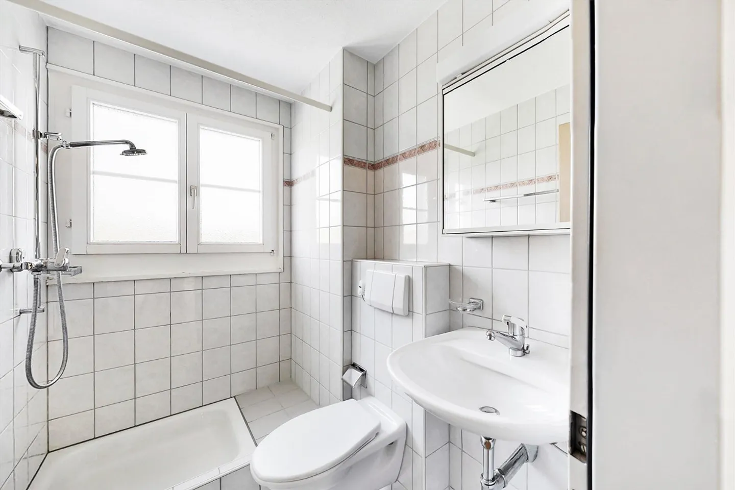 Zona residenziale popolare nel cuore di Flawil - Foto 3 di 6