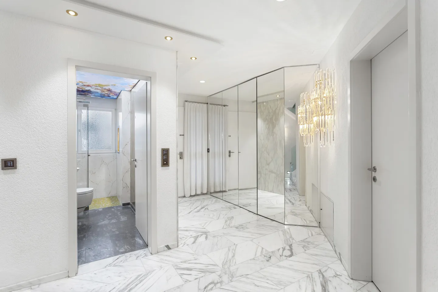 Grosszügiges Einfamilienhaus mit Garten - Foto 18 von 24