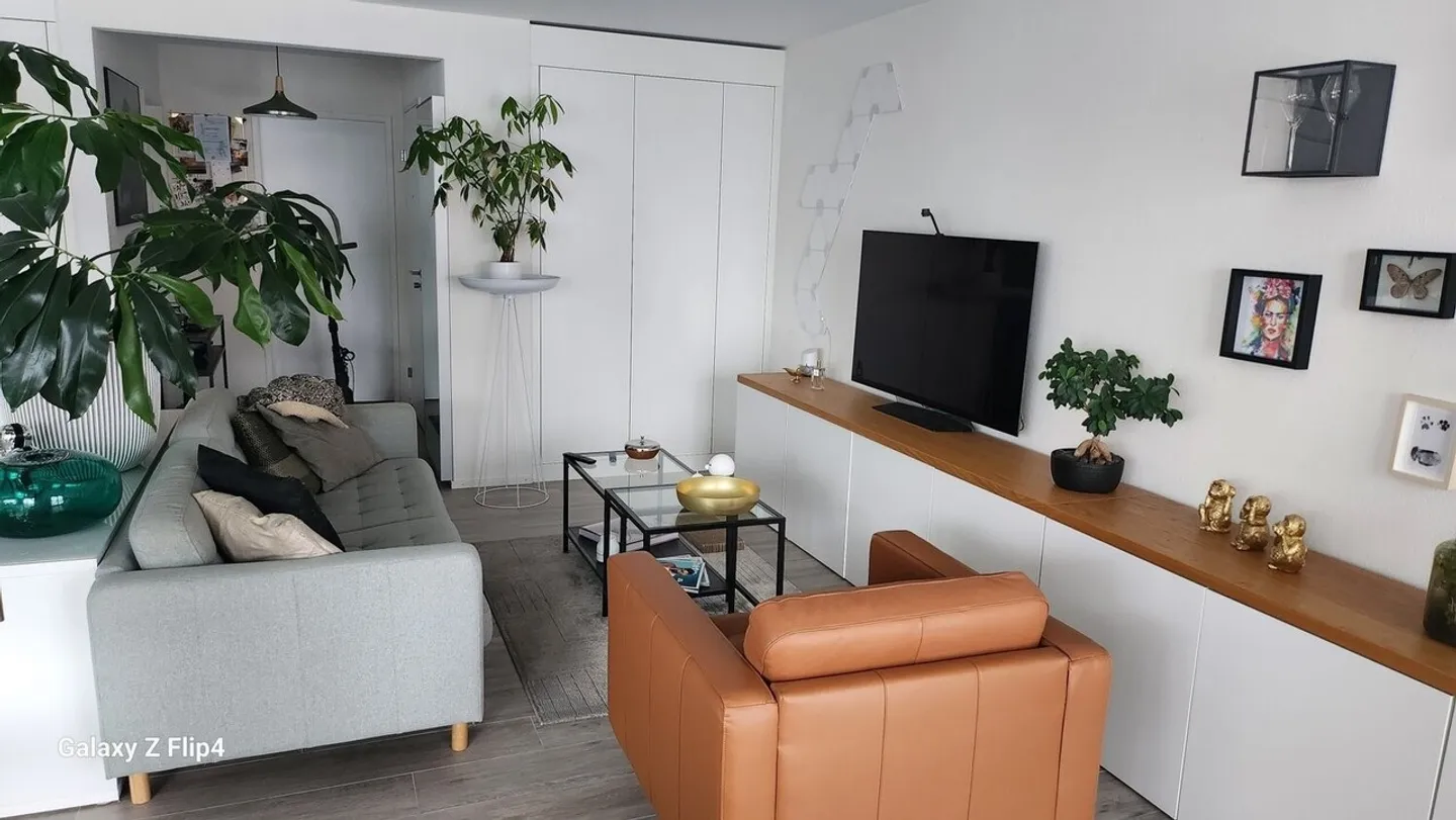 SUPERB MODERN ACCOMMODATION! - Photo 10 of 13