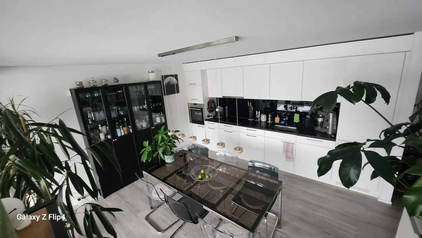 SUPERB MODERN ACCOMMODATION! - Photo 11 of 13