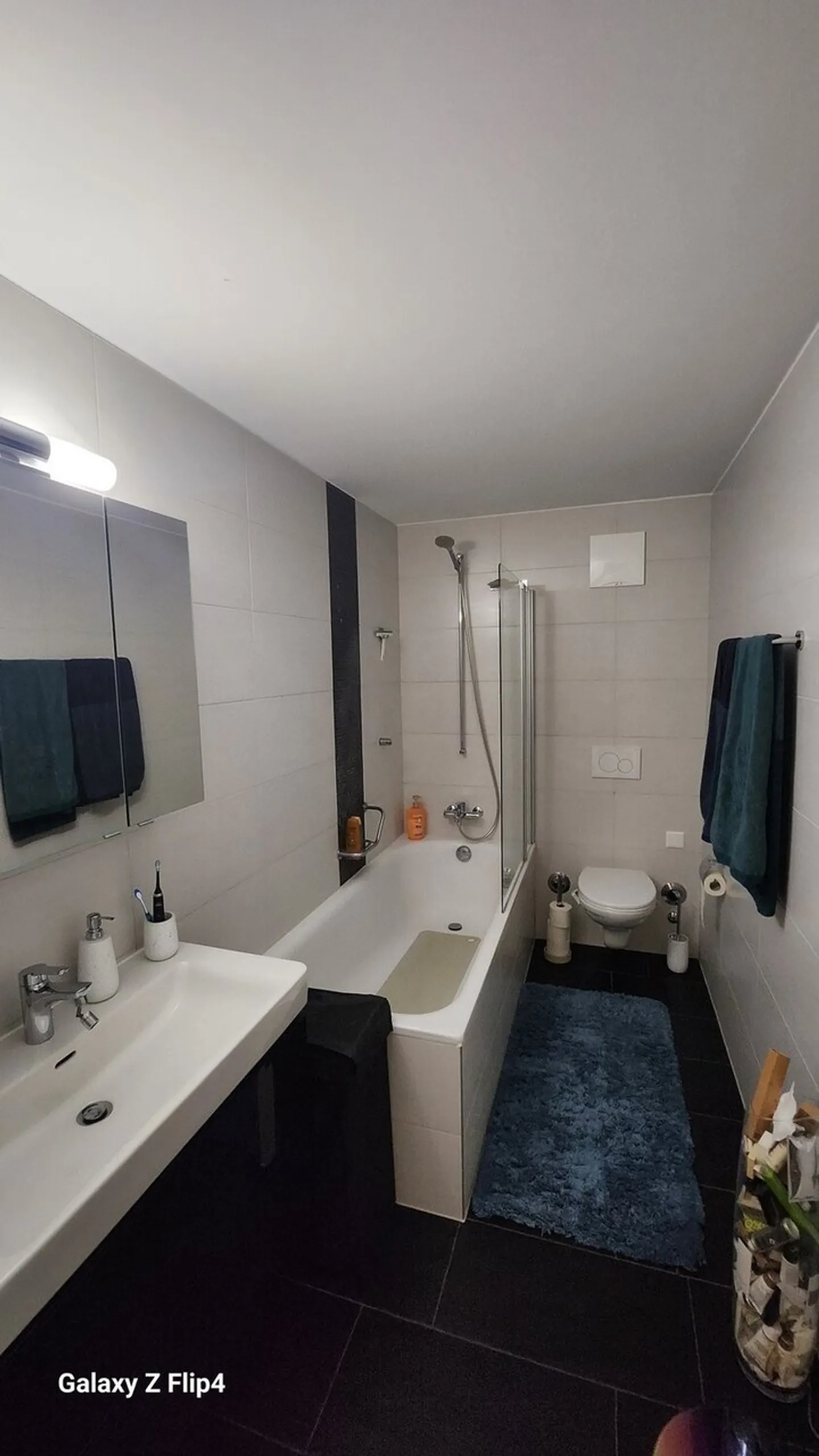 SUPERB MODERN ACCOMMODATION! - Photo 13 of 13