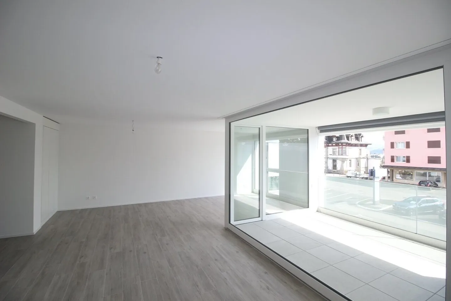 SUPERB MODERN ACCOMMODATION! - Photo 3 of 13