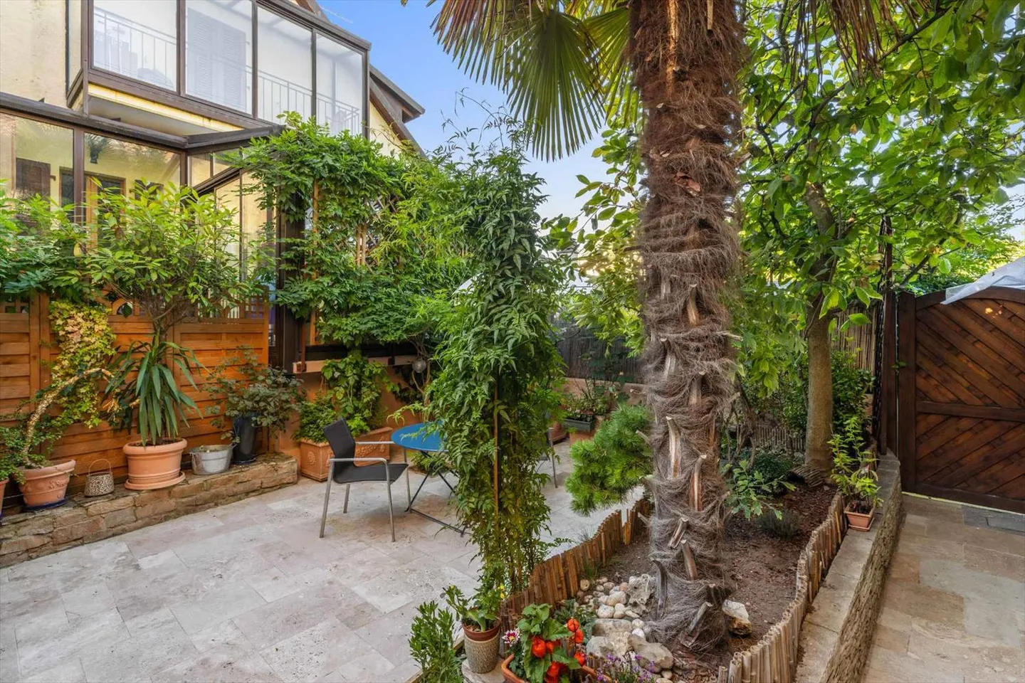 Duplex elegante nel cuore di Begnins - Foto 9 di 12