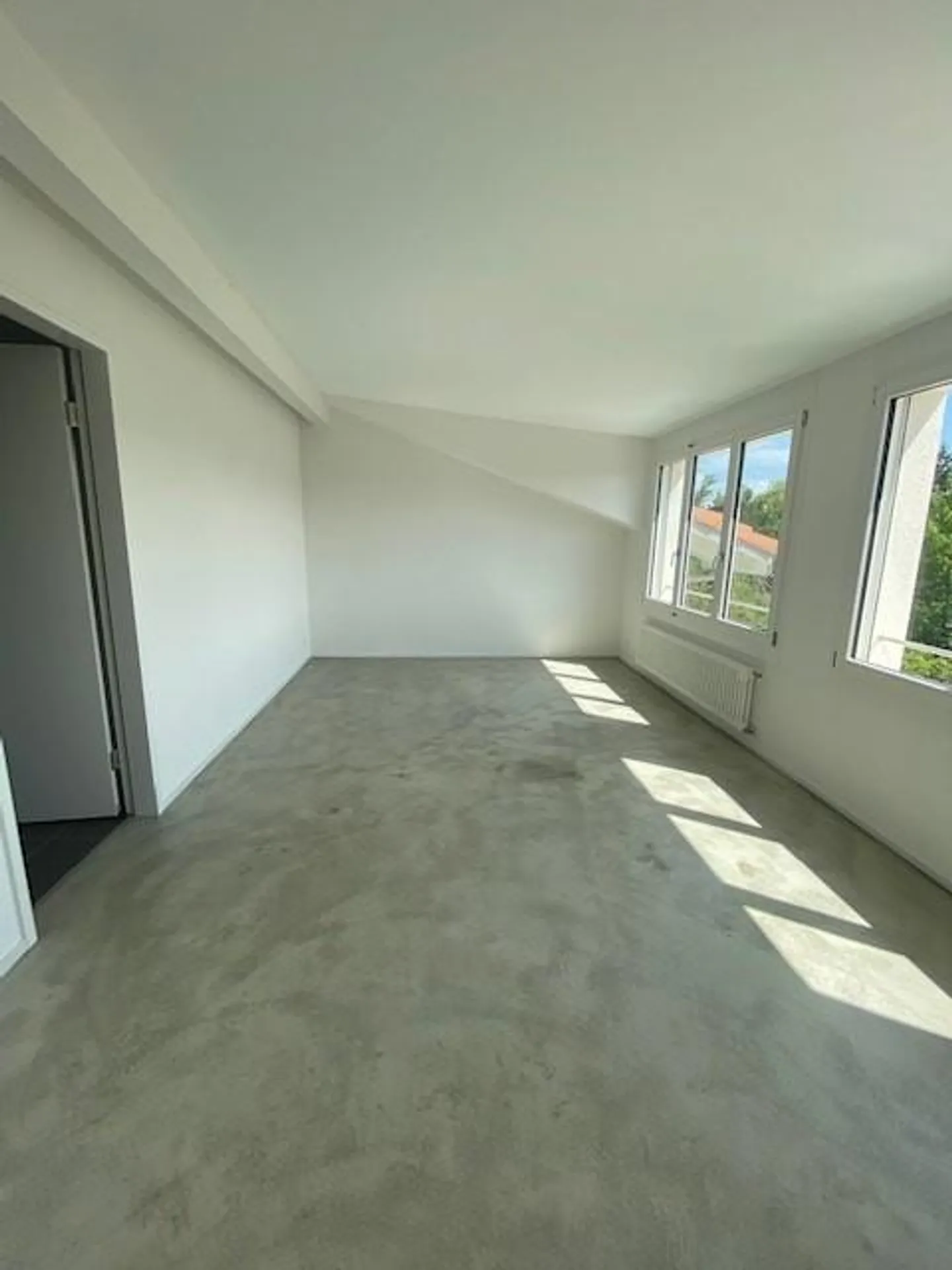 helle und grosszügige Wohnung in Muri b. Bern - Foto 5 von 8