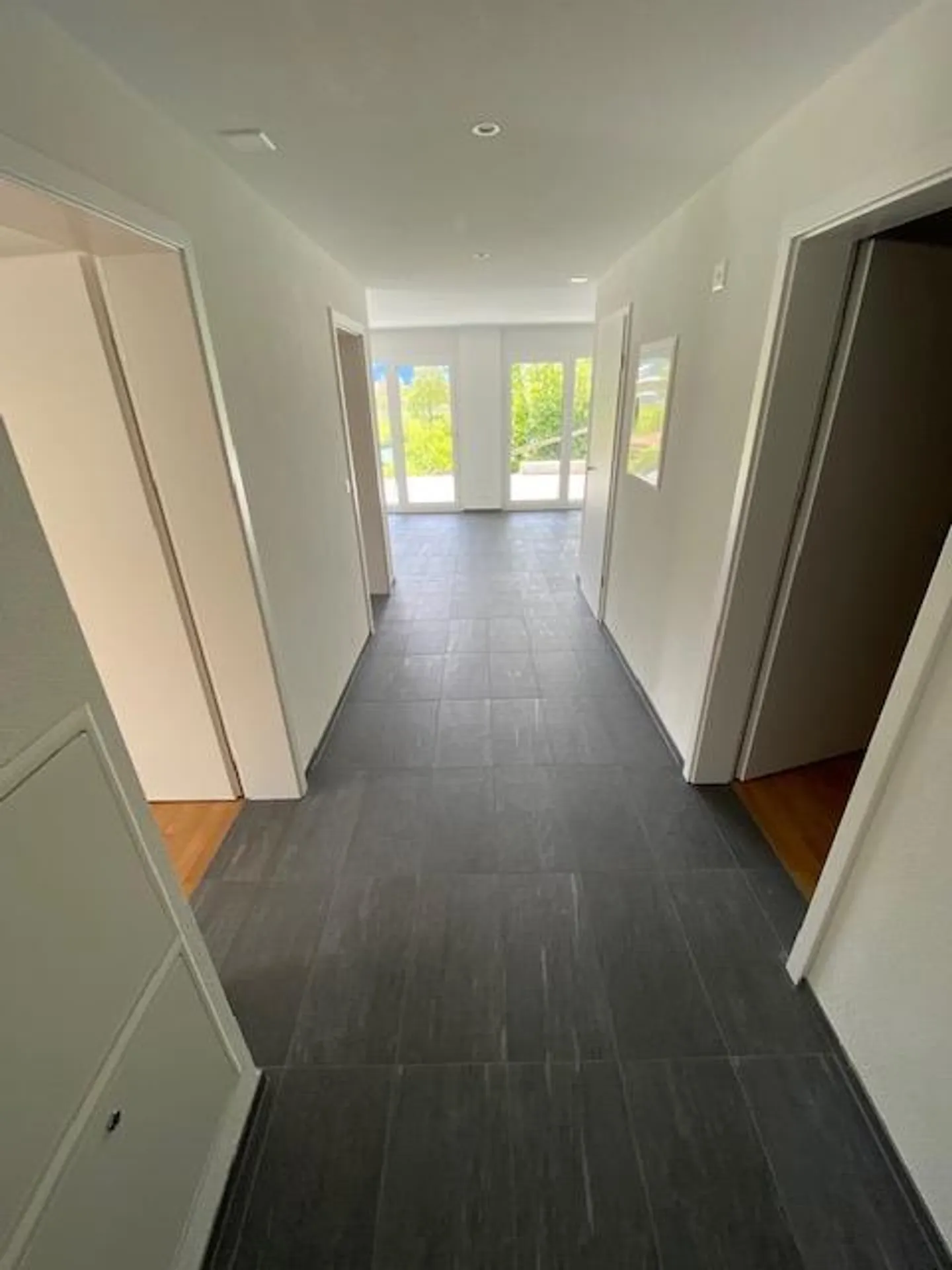 4,5-Zimmerwohnung mit grosser Terrasse und Bergsicht zu vermieten - Foto 9 von 14