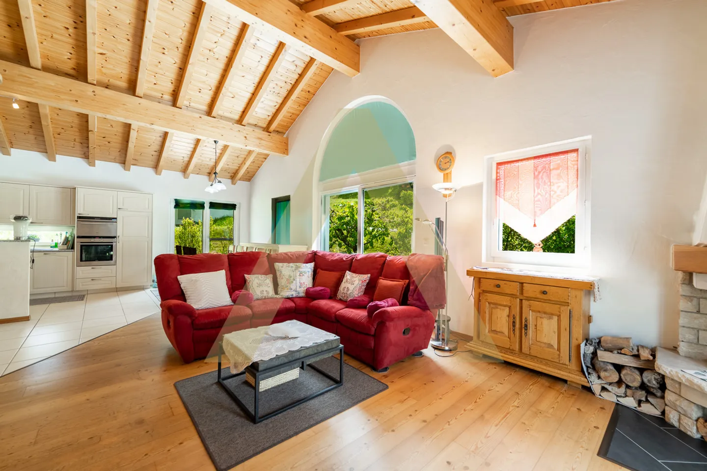 Large Single-Family Home in Val de Bagnes - Photo 1 of 11